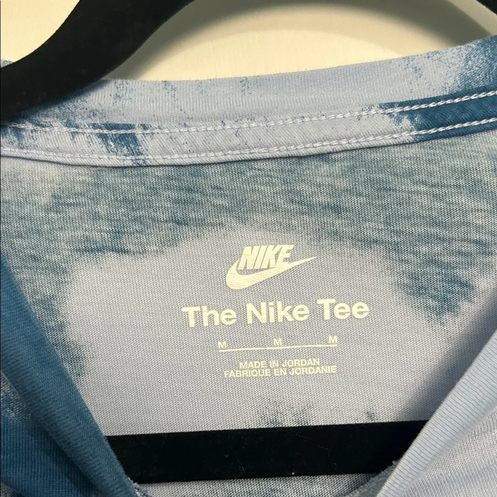 Nike Blue and White Tie-Dye T-Shirt sz: m